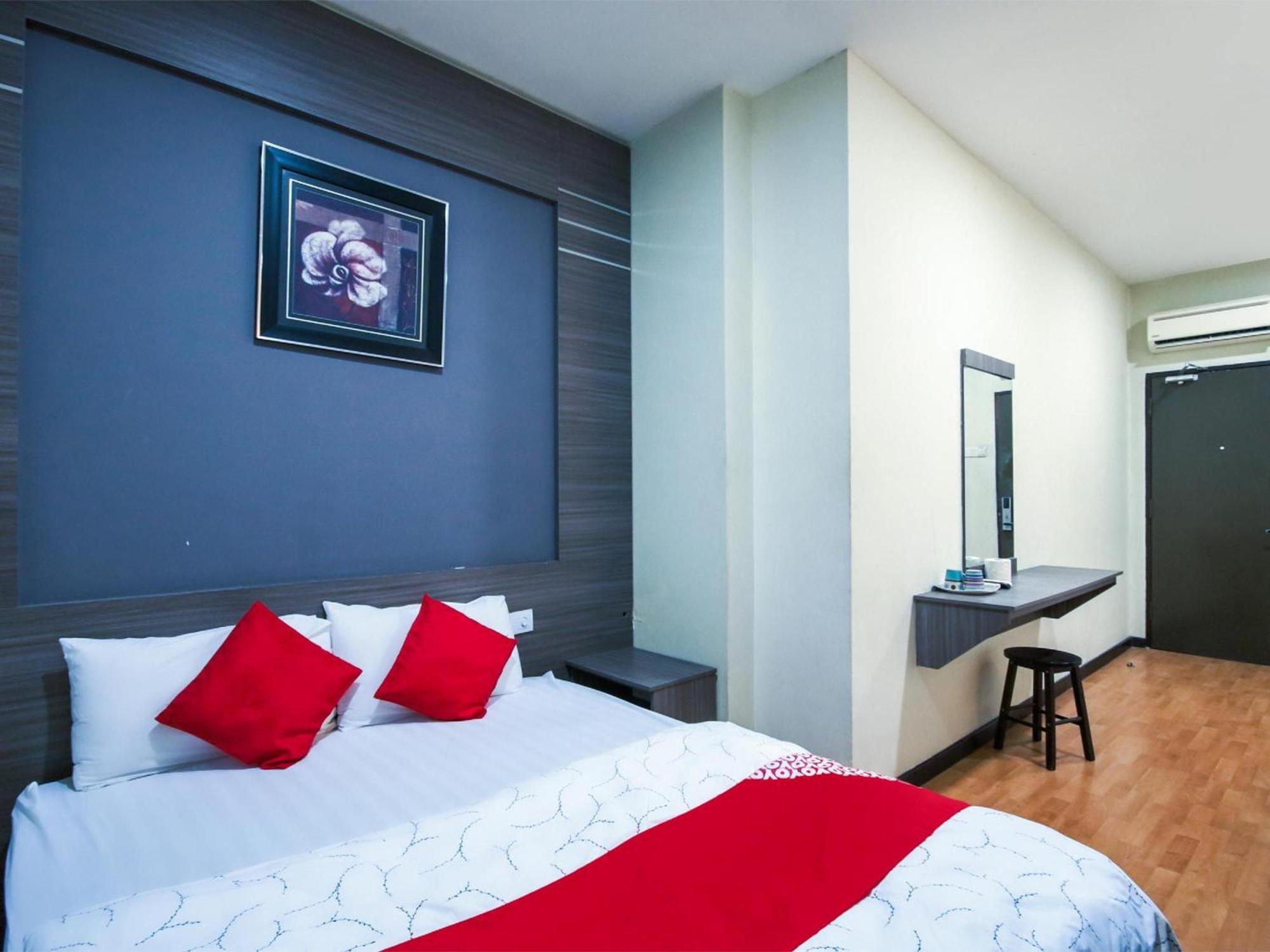 Capital O 812 Hotel Smc Seksyen 13 샤알람 외부 사진