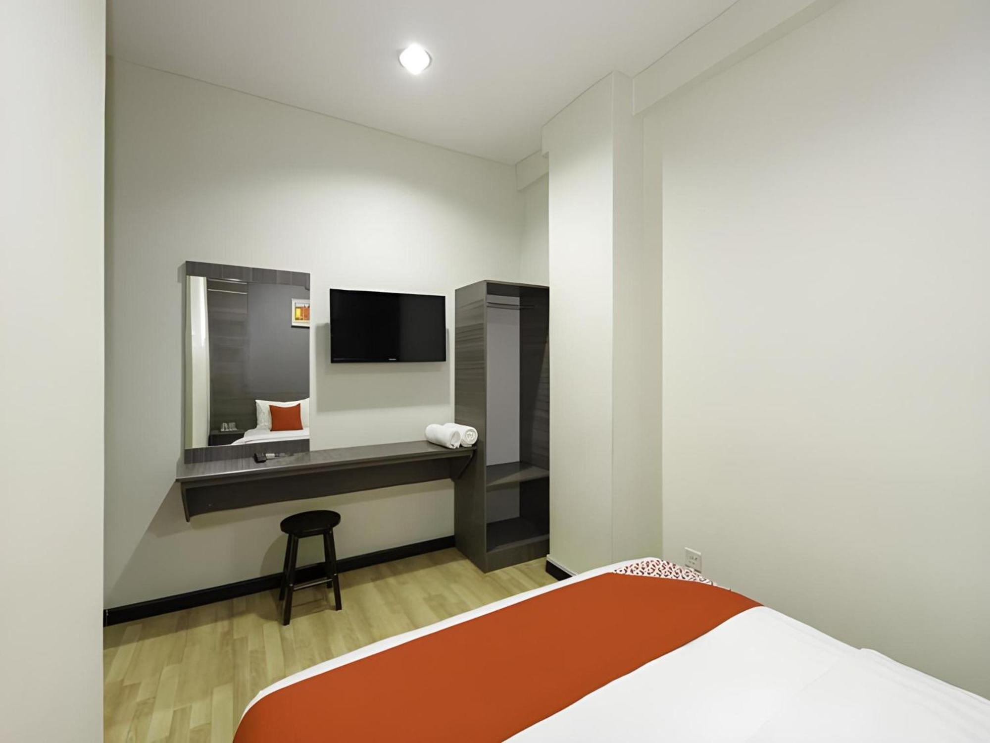 Capital O 812 Hotel Smc Seksyen 13 샤알람 외부 사진
