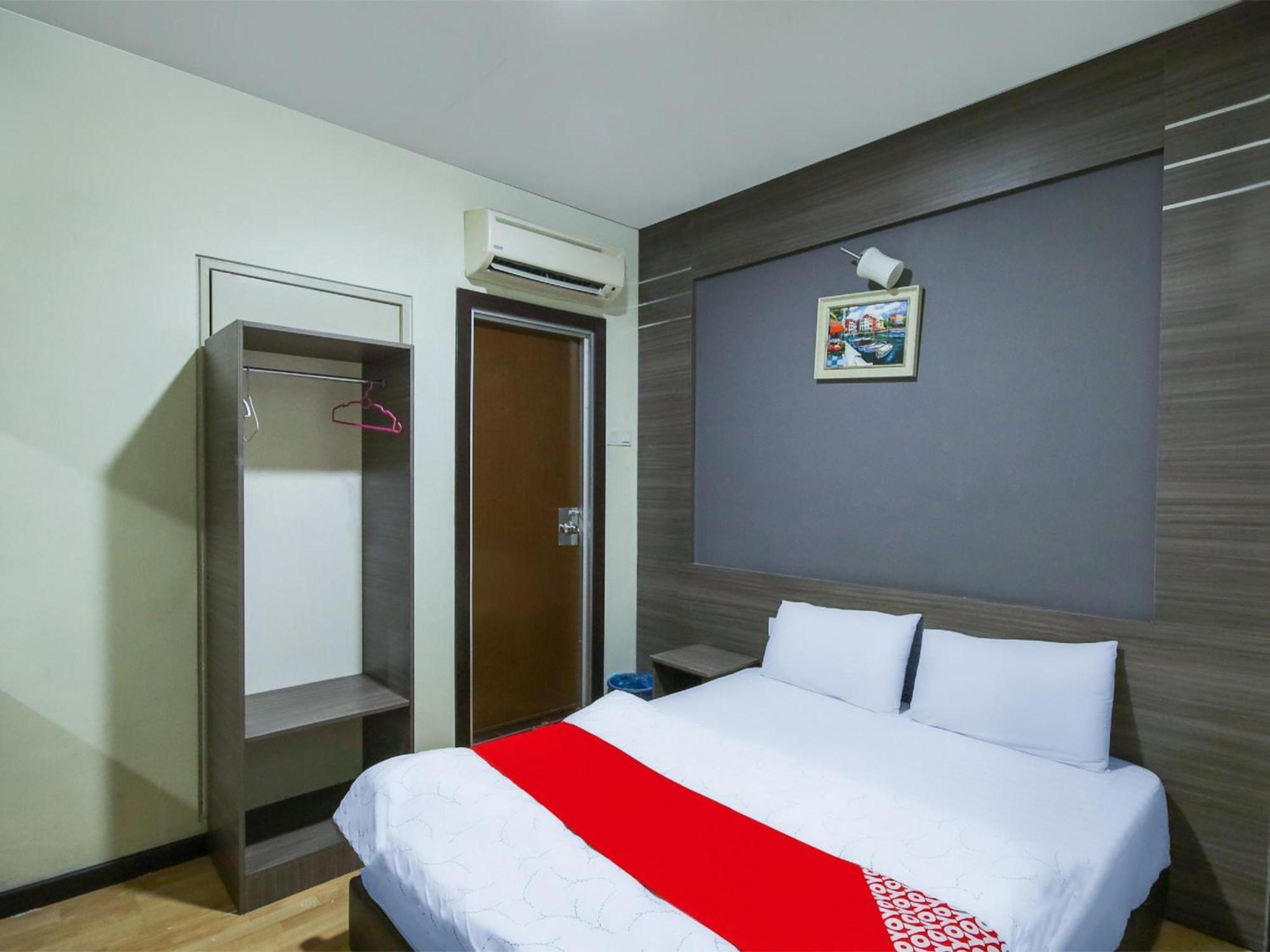 Capital O 812 Hotel Smc Seksyen 13 샤알람 외부 사진