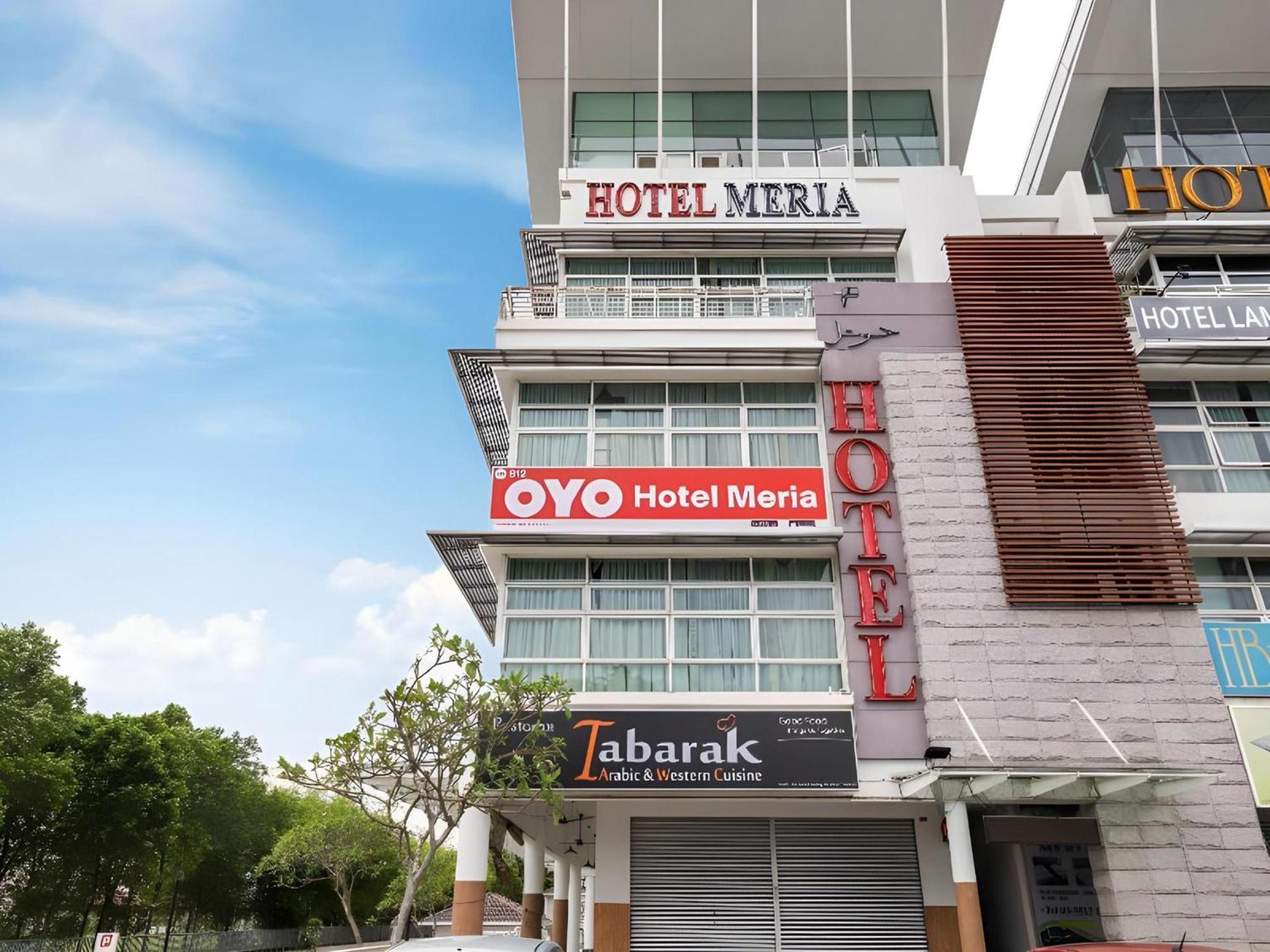 Capital O 812 Hotel Smc Seksyen 13 샤알람 외부 사진